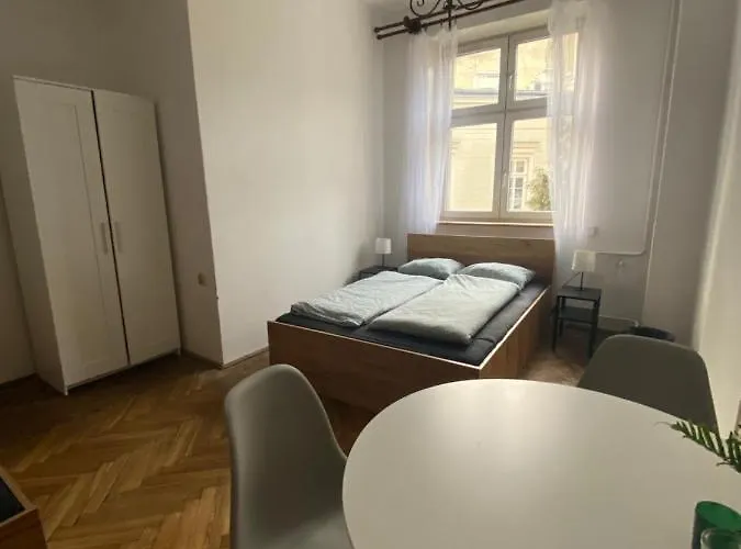 Lovely Rooms In Old Town